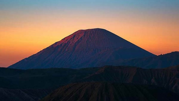 Pendakian semeru perlengkapan opentrip